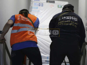 СИЗИФ - Фото Подъем медицинских холодильников весом 300 кг, номер 16047
