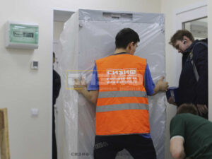 СИЗИФ - Фото Подъем медицинских холодильников весом 300 кг, номер 16055