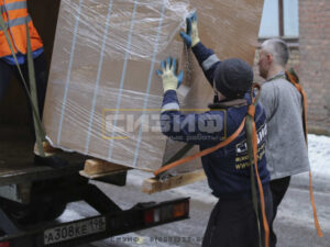 СИЗИФ - Фото Подъем медицинских холодильников весом 300 кг, номер 16027