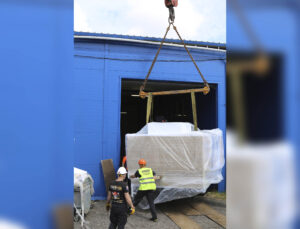 СИЗИФ - Фото Разгрузка нового станка весом 7,5 тонны с трала и установка в новом цехе, номер 23407