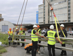 СИЗИФ - Фото Подъём конвейерной линии через окно на высоту 25 метров, номер 23323